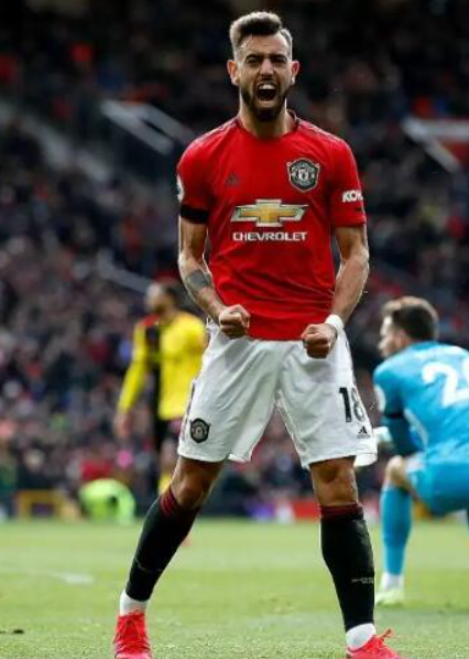 曼联队长B费腿筋受伤，复出计划需谨慎权衡