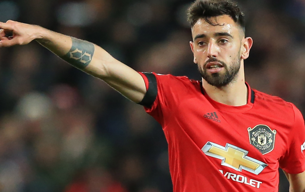 曼联队长B费腿筋受伤，复出计划需谨慎权衡